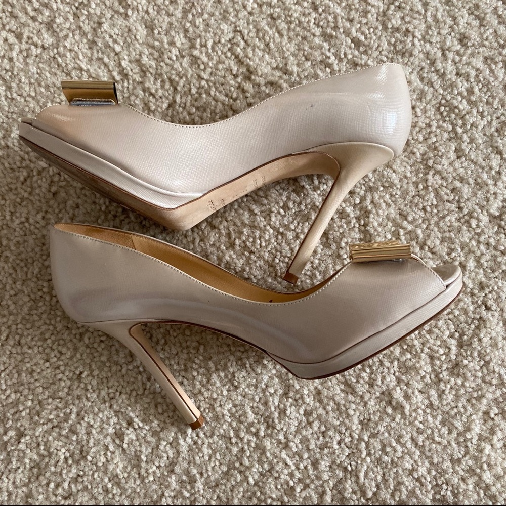 Blush/Nude Kate Spade Pumps size 9